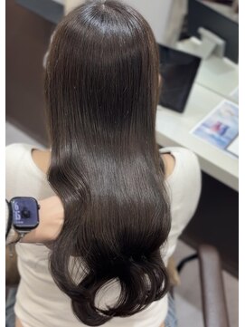 コビーバイジーナ 梅田茶屋町(Coby by Zina) 【大阪/梅田】グレージュ