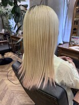ブリーエ(brille) 白髪を活かす透明感カラー