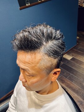 レックス(LEX) ジローラモ風パーマスタイル