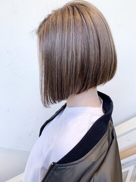 モリオ フロム ロンドン 成増店 【morio成増 セリザワ】ハイライトボブ アッシュ 刈り上げ