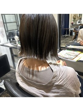 ニール(Neale.) ハイライト