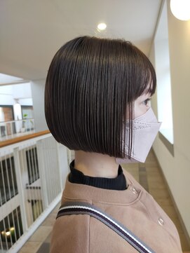 ビュートリアム 神戸(BEAUTRIUM) 切りっぱなしボブ/小顔/20代/30代/40代/