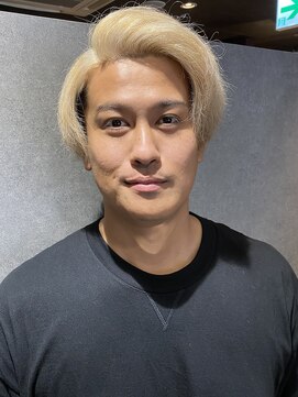 ビート バーバーショップ 大阪駅前第3ビル店(BEET BARBERSHOP) 殴られ屋ウルスさん/メンズカット/眉カット/ダブルカラー