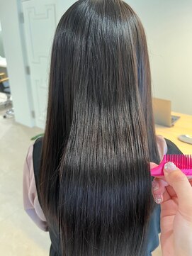 アメリ(ameri) 【ameri satomi】美髪ロング×アッシュグレージュ