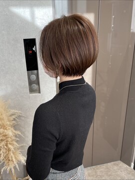 クエ(QUE) ショート/上品ショート/小顔ショート