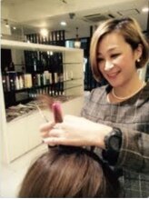 ロラ ハイヤマカシ(LAURA HAIYAMAKASHI)&nbsp;加藤 友佳子