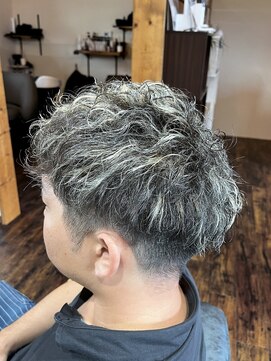 ジーワンヘアー(G1 HAIR) スパイラルパーマ×ハイライト
