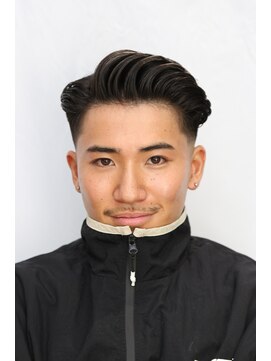 カーウォッシュバーバー(CARWASH BARBER) メンズアイロンパーマスキンフェードビジカジ