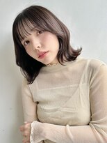 トルネード(TORNADO) 柔らか質感のナチュラル外ハネミディ