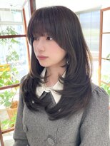 ソピ バイ インビテーション(sopi by invitation)&nbsp;ぱっつん前髪 ワンカール レイヤーカット 顔まわりカット