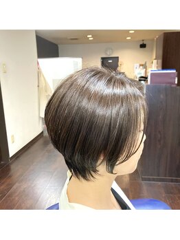 グロウズ ヘアー(GROWS HAIR)の写真/綺麗な丸みのあるシルエットが似合う大人女性スタイル