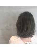 リリ(Riri)&nbsp;切りっぱなしニュアンスボブ