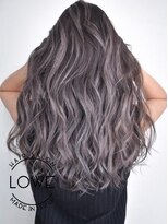 ルーヴェ(LOWE)&nbsp;【LOWE池谷】外国人風バレイヤージュとパールアッシュでお洒落に