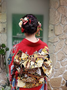 エム デ ヘアー オカダ 成人式アップ☆