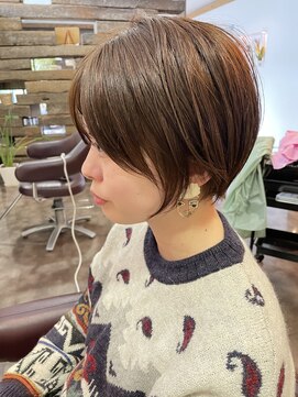 エントランスデパーチャー(ENTRANCE DEPARTURE) 【YuKuRu  HAIR  FACTORY 】丸みショートヘア