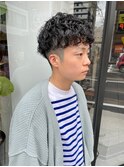 ラフで無造作な2ブロックメンズパーマ / 井上