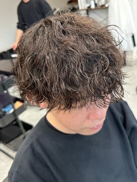 フゥ 宇都宮(FeU) 波巻きパーマツイストスパイラルパーマメンズマッシュパーマ