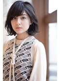 大人可愛い 内巻きワンカール ふわっとミディアムボブ 前髪あり