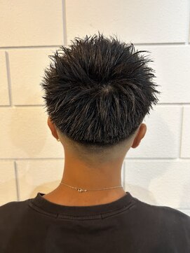 イッヒ 茅ヶ崎(IHHI) ジェットモヒカンフェード