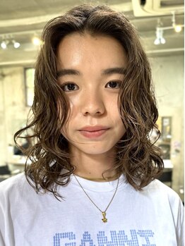 ナループロアオハナ(Nalu pu loa ohana)の写真/ぺたんこ/うねりなどのお悩みも【ダメージレスパーマ】で解決!「なりたい」を汲み取るから仕上がり満足度◎