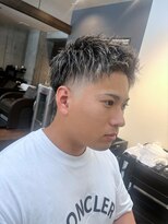 メンズ レオ 南森町店(men's LEO) スキンフェード×アップバング×シルバーメッシュ