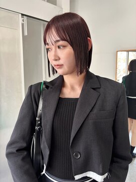 シー(thee) タイトなボブ×ココアブラウン