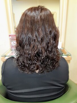 アエラス(Aeolus) パーマスタイル