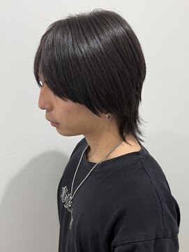 ヒュイル バイ ニアウ(Hwyl by Niau) メンズウルフパーマニュアンスパーマシースルーウルフツーブロ