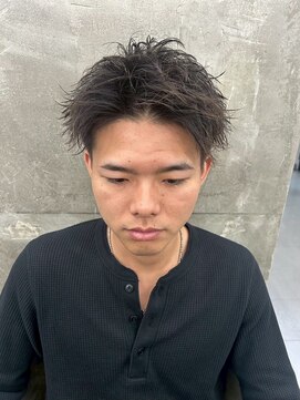 メンズサロン キング 心斎橋店(Men’s salon K!ng) ホワイトメッシュ/ツイスト/ツイスパ/パーマ/メンズ/眉毛/心斎橋