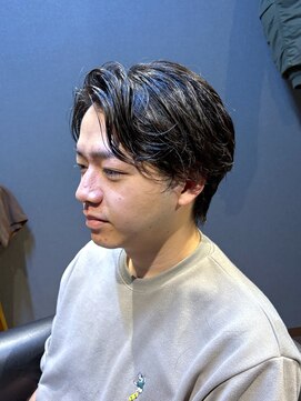 ビーダンディー(Bee dandy) ビジネスツーブロックウルフ ニュアンスパーマ かきあげバング