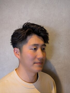 ワンワンオー バーバーショップ コンチネンタル(@110 BARBER SHOP continental) アップバング