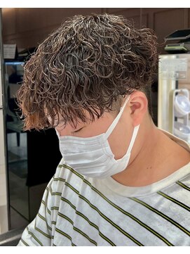 グロップ 町田(GLOP) 学生人気のメンズ波巻きパーマ