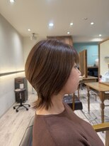 アフティ(afumty)&nbsp;丸み×くびれでつくる外ハネウルフ