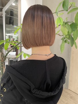 バレットプラス 銀座(VALETTE+) 首がキレイに見えるボブ