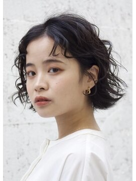 ハイル(KHAIR) パーマ風ミディアムスタイル　　《谷　昂将》