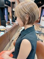 スリー(Th:ree)&nbsp;大人可愛い20代30代40代丸みとくびれショートボブ◎