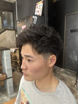 カットワークススリックバイフェローズ(CUT WORKS SLICK by fellows) テーパーカット/3ミリスタート