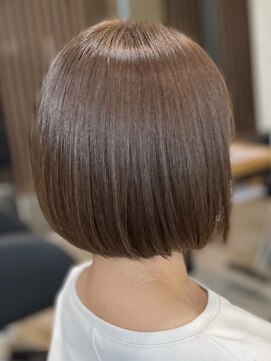 アトリエコア(Atelier Coa) ショートカットショートボブベージュカラーグレージュカラー