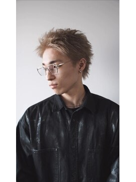 マール 矢場町(MARL) ハイトーンスパイキーショートメンズブリーチ外国人風ベージュ