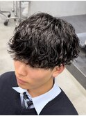 渋谷波巻きツイストパーマメンズカットラウンドマッシュヘア