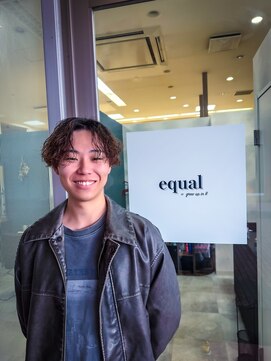 ツイストスパイラルセンターパートマッシュ