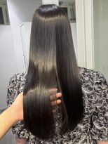 ウル 表参道(HOULe)&nbsp;レイヤーカット 髪質改善  艶カラー　オージュア  透明感カラー