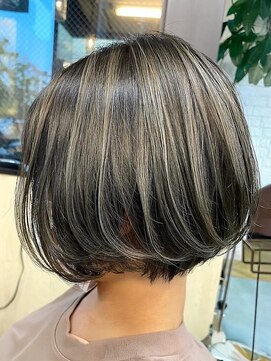 グレープバイン 辻堂(GRAPEVINES) バレイヤージュショート