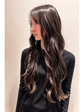 ビーワールド(B WORLD) ナチュラルロングレイヤーブリーチなしカラー/藤枝静岡髪質