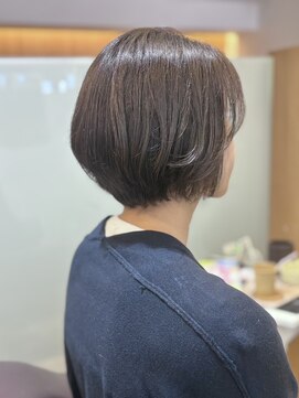エル バイ ファースト(L by first) 【L by first】クセがおさまるショートボブ