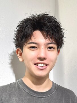 オーシャントーキョー 原宿(OCEAN TOKYO) メンズ人気短髪アップバングツイストスパイラルパーマ
