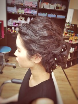 グレースモア(Grace More) （久留米/村山）フロント編み込みアレンジ