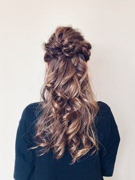 ラニカイ LANIKAI ゆるふわハーフアップ