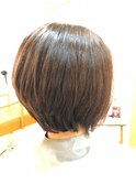 ショートボブ