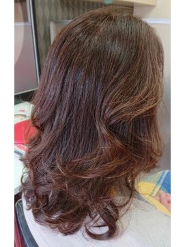 ウエストウッド(Westwood) 無造作ウェーブスタイル